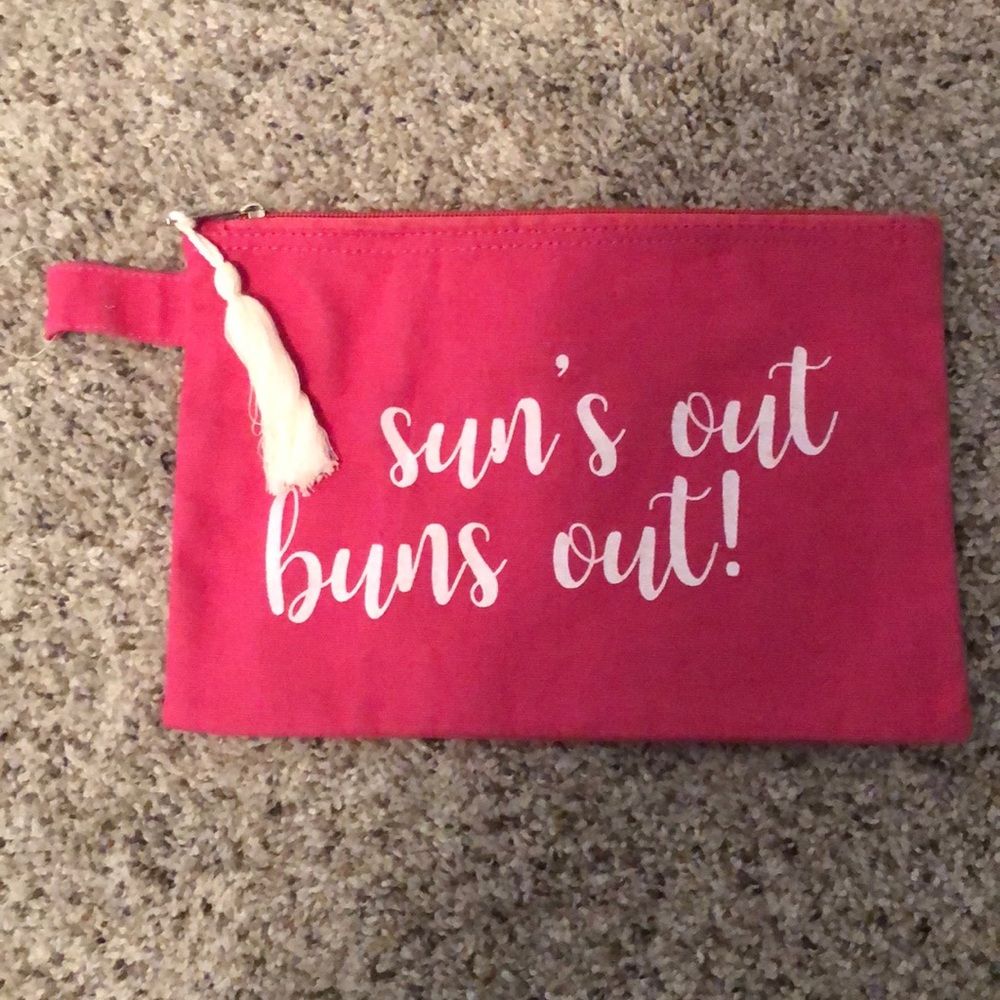 Super Cute “Sun’s Out Buns Out” zipper pouch